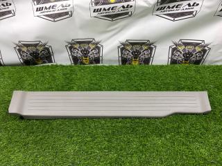 Порожек пластиковый задний правый HONDA STEPWGN 2015 / ПРОБЕГ 61077КМ / ЦВЕТ NH797M