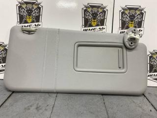 Запчасть козырек солнцезащитный передний правый TOYOTA NOAH 2015/ЦВЕТ 070/ПРОБЕГ 99168КМ