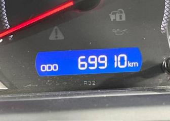 Форточка кузова передняя правая VOXY 2014/ ZS ЦВЕТ 202/ПРОБЕГ 69910КМ ZRR80W 3ZRFAE