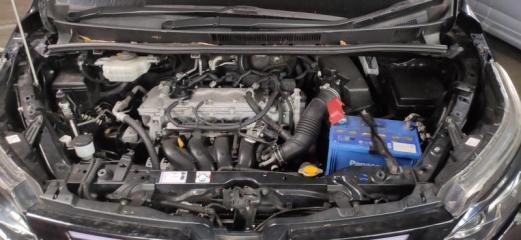 Форточка кузова передняя правая VOXY 2014/ ZS ЦВЕТ 202/ПРОБЕГ 69910КМ ZRR80W 3ZRFAE