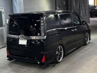 Форточка кузова передняя правая VOXY 2014/ ZS ЦВЕТ 202/ПРОБЕГ 69910КМ ZRR80W 3ZRFAE