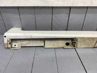 Накладка на порог левая NOAH 2015/ЦВЕТ 070/ПРОБЕГ 98215КМ ZWR80 2ZRFXE