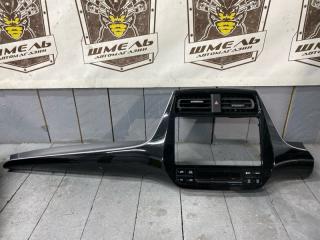 Запчасть консоль магнитофона TOYOTA PRIUS 2016/ЦВЕТ 040/ПРОБЕГ 76804КМ