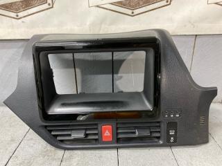 Консоль магнитофона TOYOTA NOAH 2014/ZS Kirameki 9AF/ПРОБЕГ 85744КМ