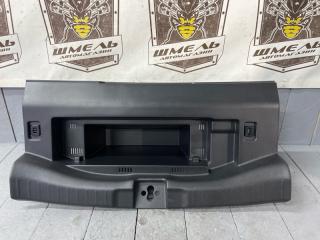 Накладка замка багажника задняя HONDA FIT 2013/ЦВЕТ NH624P/ПРОБЕГ 52731КМ