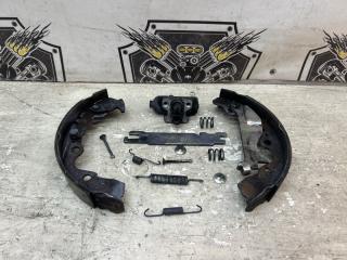 Тормозные колодки заднее правое TOYOTA TANK 2016/ЦВЕТ R72/ПРОБЕГ49891КМ