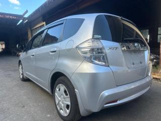 Бампер задний HONDA FIT 2011/ЦВЕТ NH700M/ПРОБЕГ 57301КМ