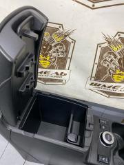 Бардачок между сиденьями X-TRAIL 2015/ЦВЕТ RAQ/ПРОБЕГ 42726КМ HNT32 MR20DD Бардачок между сиденьями X-TRAIL 2015/ЦВЕТ RAQ/ПРОБЕГ 42726КМ HNT32 MR20DD