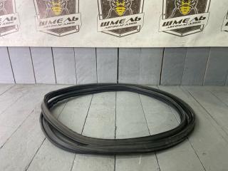 Уплотнительная резинка багажника задняя HONDA FIT 2011/ЦВЕТ NH700M/ПРОБЕГ 57301КМ
