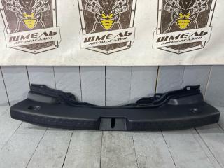 Запчасть накладка замка багажника TOYOTA AQUA 2015/ЦВЕТ 1G3/ПРОБЕГ 56098КМ