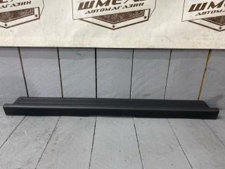 Порожек пластиковый SUZUKI JIMNY 2013/ЦВЕТ 26U/ПРОБЕГ 50475КМ