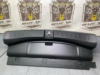 Накладка замка багажника HONDA FIT 2011/ЦВЕТ NH700M/ПРОБЕГ 69051КМ