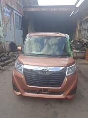 Ступица задняя левая ROOMY 2018/ЦВЕТ T33/ПРОБЕГ 28026КМ M900A 1KRFE