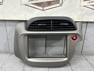 Консоль магнитофона передний HONDA FIT 2012/ЦВЕТ NH737M/ПРОБЕГ 69581КМ