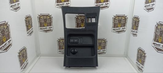 Прикуриватель TOYOTA VOXY 2018/ЦВЕТ 1F7/ПРОБЕГ 60792КМ