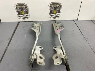 Петля капота SUZUKI JIMNY 2013/ЦВЕТ 26U/ПРОБЕГ 50475КМ