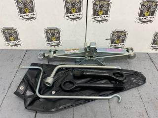 Домкрат TOYOTA SIENTA 2015/ЦВЕТ 209/ПРОБЕГ 58329КМ