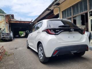 Бампер задний TOYOTA YARIS 2020/ЦВЕТ 040/ПРОБЕГ 40 436КМ контрактная Бампер задний TOYOTA YARIS 2020/ЦВЕТ 040/ПРОБЕГ 40 436КМ