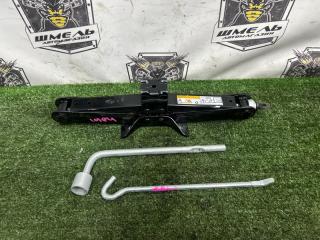 Запчасть поддомкратник MITSUBISHI OUTLANDER 2014/ЦВЕТ A31/ПРОБЕГ 48364КМ