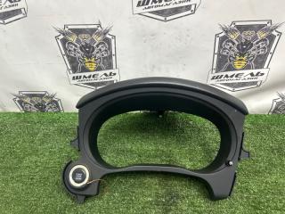 Запчасть консоль под щиток приборов MITSUBISHI OUTLANDER 2014/ЦВЕТ A31/ПРОБЕГ 48364КМ