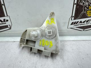 Фото запчасти крепление бампера заднее правое TOYOTA AQUA 2019/ЦВЕТ 1F7/ПРОБЕГ 40088КМ контрактная запчасть Запчасть крепление бампера заднее правое TOYOTA AQUA 2019/ЦВЕТ 1F7/ПРОБЕГ 40088КМ