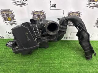 Корпус воздушного фильтра передний HONDA VEZEL 2014/ЦВЕТ NH823M/ПРОБЕГ 73000