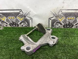 Крепление подушки двс HONDA FIT 2011/ЦВЕТNH731P/ПРОБЕГ105104