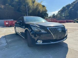 Запчасть бампер передний TOYOTA CROWN MAJESTA 11.2013/ЦВЕТ 202/ПРОБЕГ 63292КМ