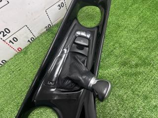 Запчасть консоль кпп передний TOYOTA C-HR 07.2017/ЦВЕТ4U3/ПРОБЕГ89208