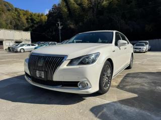 Запчасть капот передний TOYOTA CROWN MAJESTA 08.2014/ЦВЕТ 062/ПРОБЕГ 82605КМ