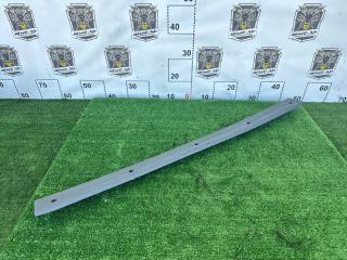 Накладка замка багажника TOYOTA LAND CRUISER PRADO 12.1998/ЦВЕТ K72 /ПРОБЕГ 88808КМ