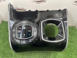Блок управления климат-контролем передний TOYOTA ESQUIRE 01.2015/ПРОБЕГ 77171КМ/ЦВЕТ 070