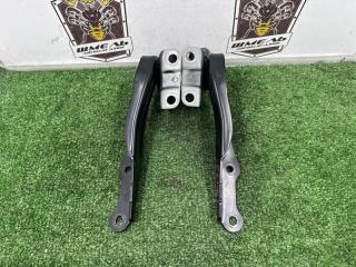 Петля капота передняя SUBARU FORESTER 03.2016/ПРОБЕГ 80471КМ/ЦВЕТ D4S