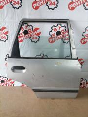 Запчасть дверь боковая задняя правая Nissan AD