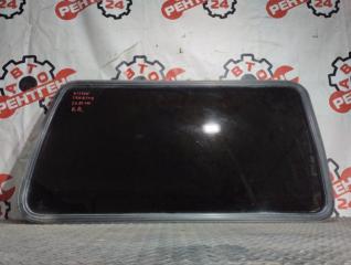 Запчасть стекло собачника заднее правое Nissan Vanette 2002