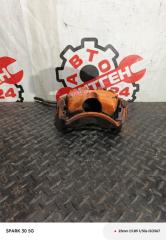 Запчасть суппорт тормозной передний левый Nissan Vanette 2002