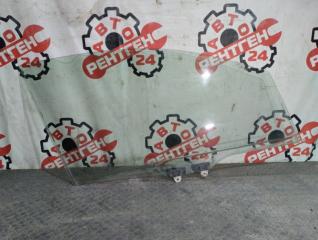 Стекло двери переднее правое Honda Fit 2001