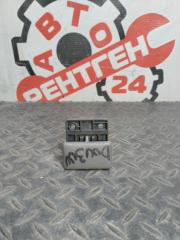 Запчасть бардачок Mazda Demio 2001