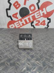 Запчасть бардачок Mazda Demio 2001