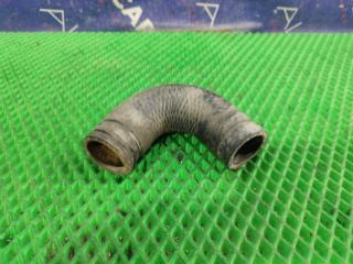 Запчасть патрубок радиатора Isuzu Fargo 1990