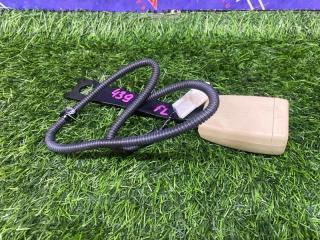 Запчасть замок ремня безопасности передний левый TOYOTA Crown 2017