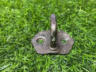 Запчасть петля замка 5-й двери TOYOTA ISIS 2006