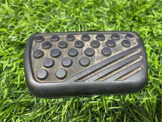 Запчасть накладка педали тормоза Subaru STELLA 2016