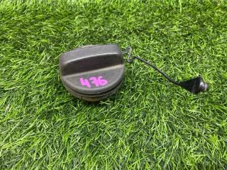 Запчасть крышка бензобака TOYOTA Prius Alpha 2013