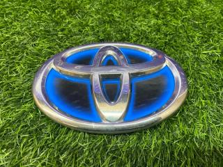 Запчасть эмблема TOYOTA Prius Alpha 2013
