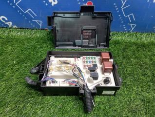 Запчасть блок предохранителей TOYOTA Celsior 2005