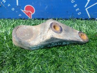 Запчасть крепление торсиона правое TOYOTA Hiace 1993