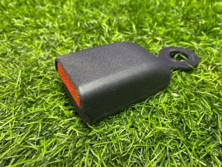 Запчасть замок ремня безопасности Daihatsu Hijet 2018