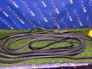 Запчасть уплотнитель двери Daihatsu Hijet 2018