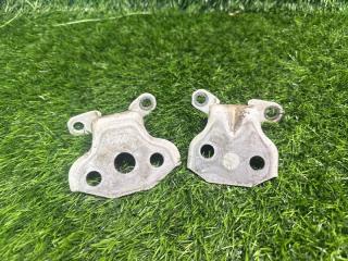 Запчасть петля дверная передняя правая Subaru Levorg 2015